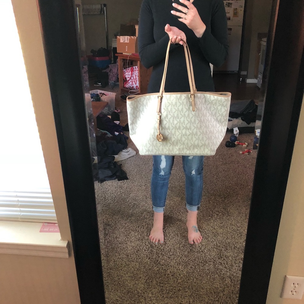 Michael Kors Jetset Tote